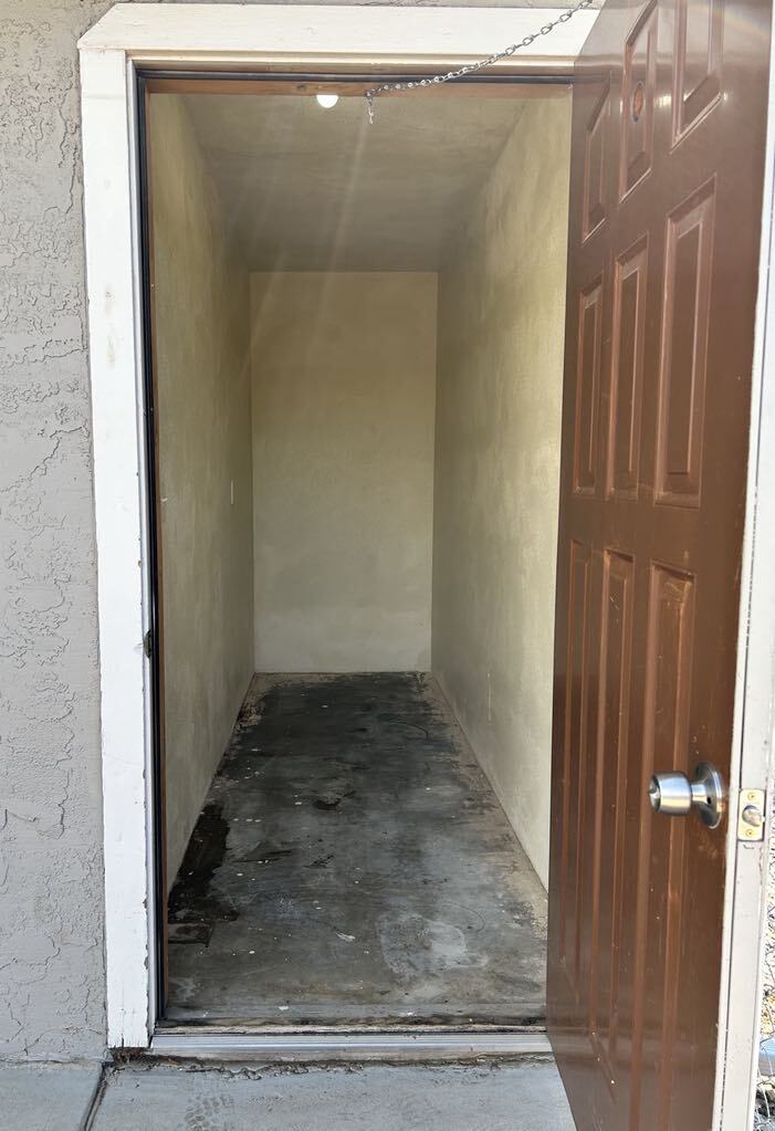 Lockable Storage - 8324 E Stevens Dr