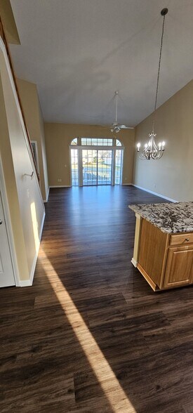 Building Photo - 5113 Minuteman Ln