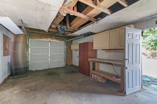 Building Photo - 414 San Antonio Blvd