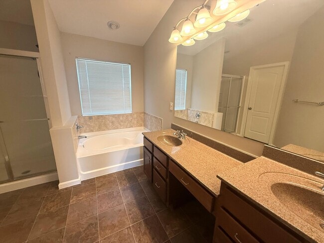 Building Photo - 2343 Paragon Mill Dr