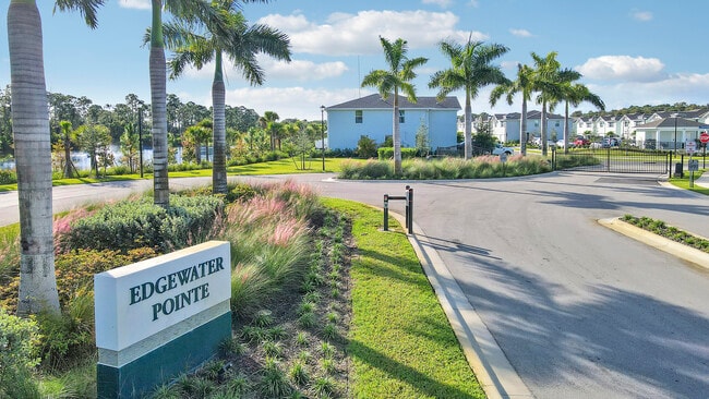 Building Photo - 5719 SE Edgewater Cir