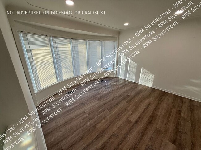 Building Photo - 5681 Skylite Ln