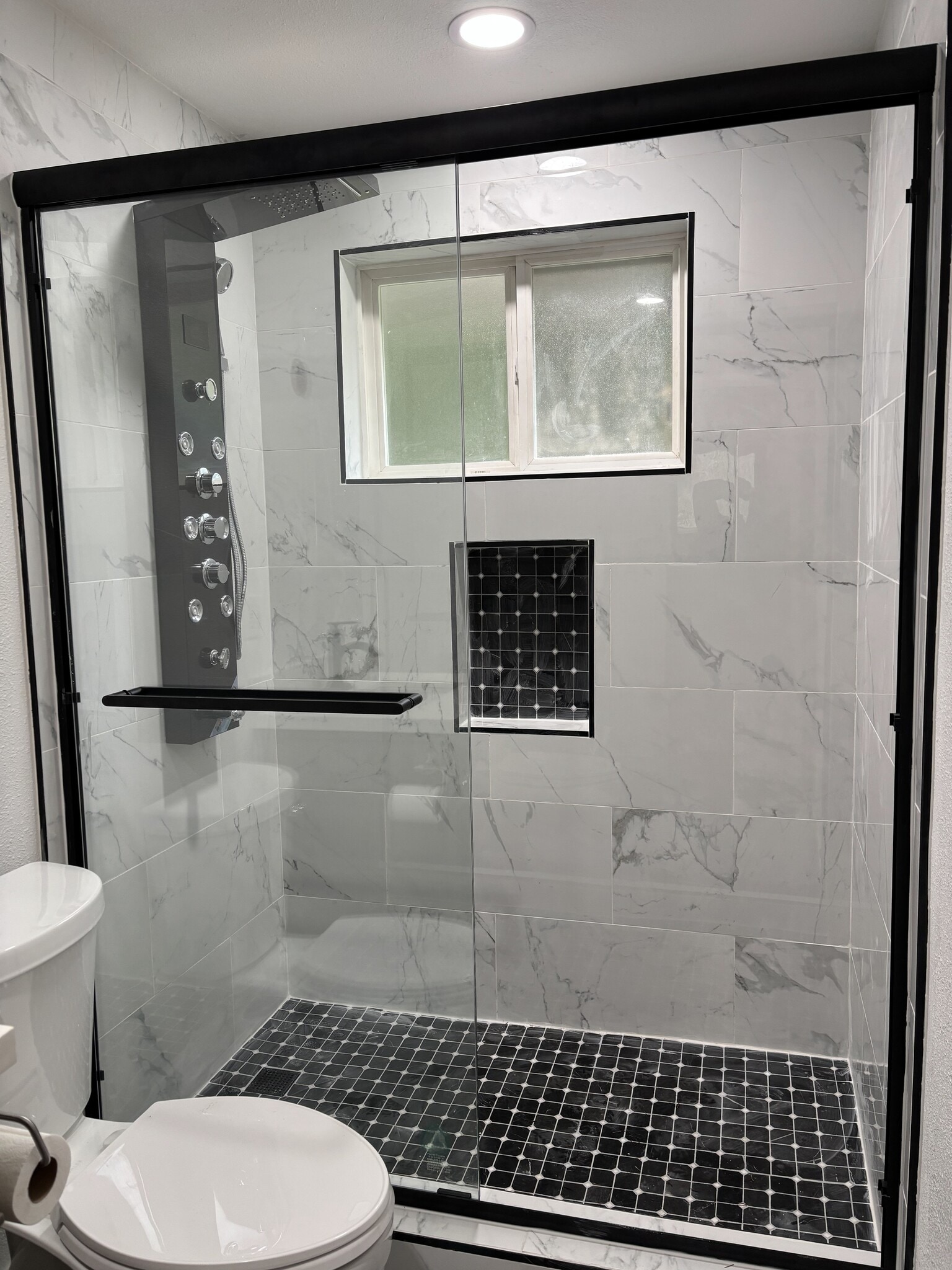 Building Photo - 21101 NE 66th St