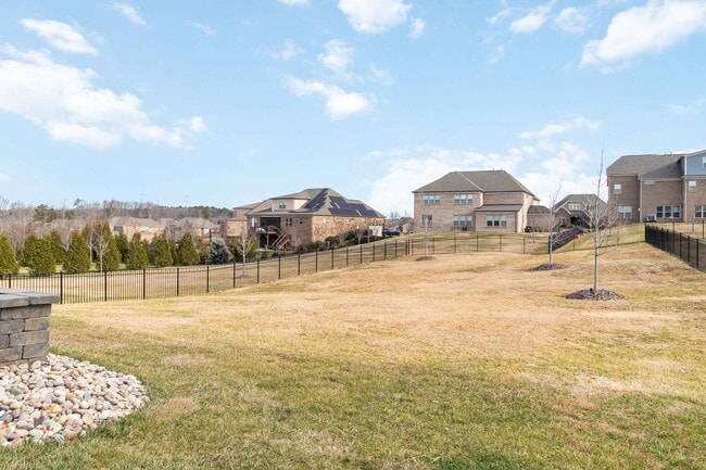 Building Photo - Beautiful partially furnished Home in Olmstead