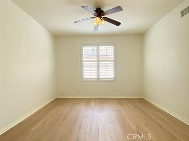 Building Photo - 50 Herringbone