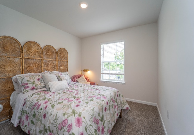 Building Photo - 6612 Bullrush Ct