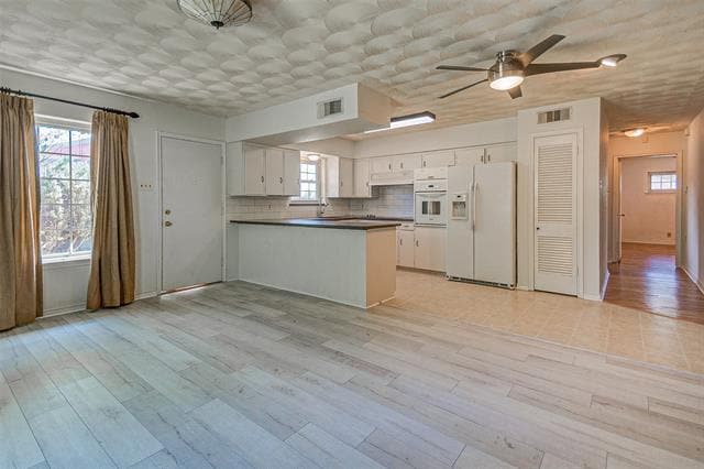 Building Photo - 10910 Marchant Cir