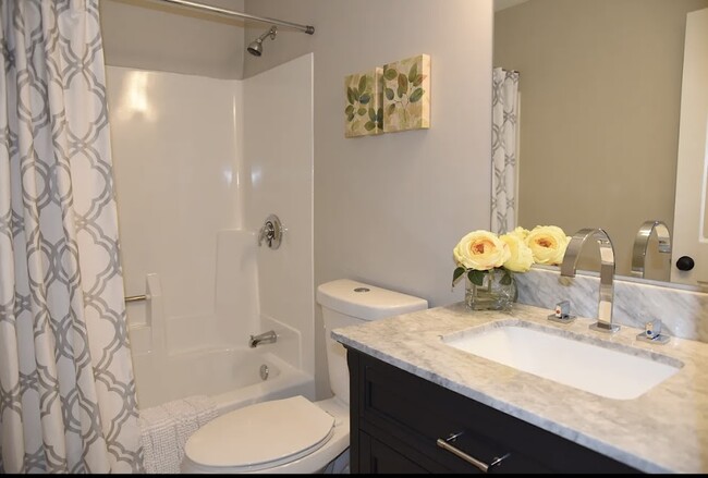 Upstairs full bath - 112 Bridgham St