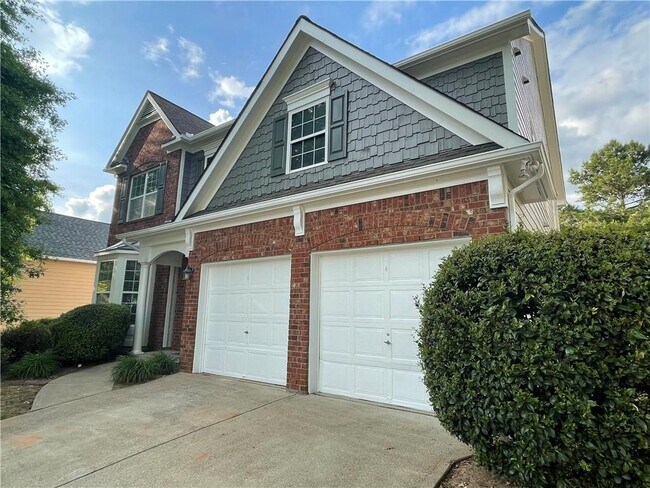 Building Photo - 807 Slope Creek Way