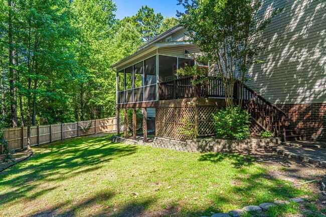 Building Photo - 108 Silverburn Pl