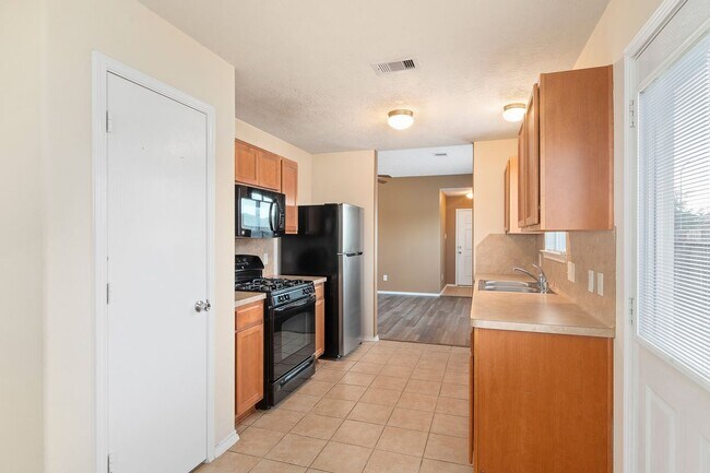 Building Photo - 17219 Osprey Landing Dr