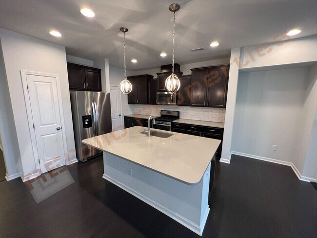 Building Photo - 1137 Little Gem Ln