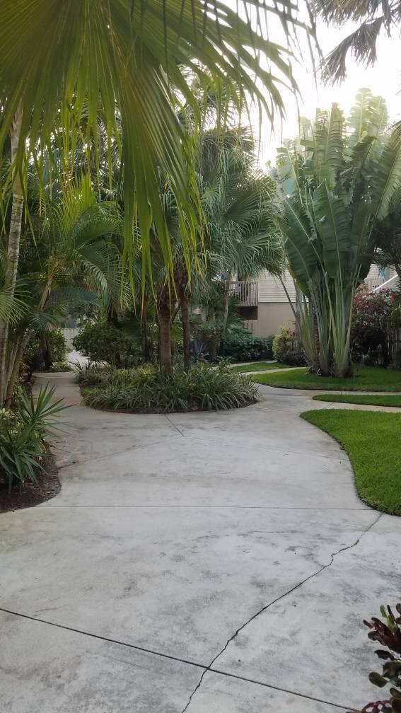 Building Photo - 600 Executive Center Dr