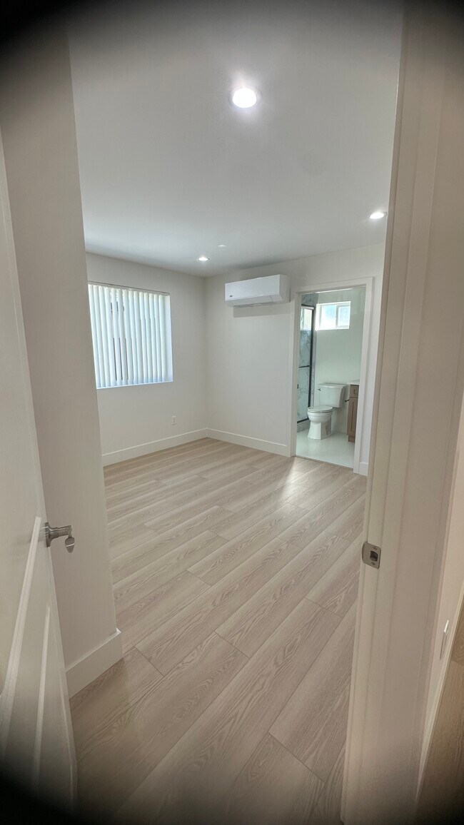 Building Photo - Reddy Properties Gardena # 2