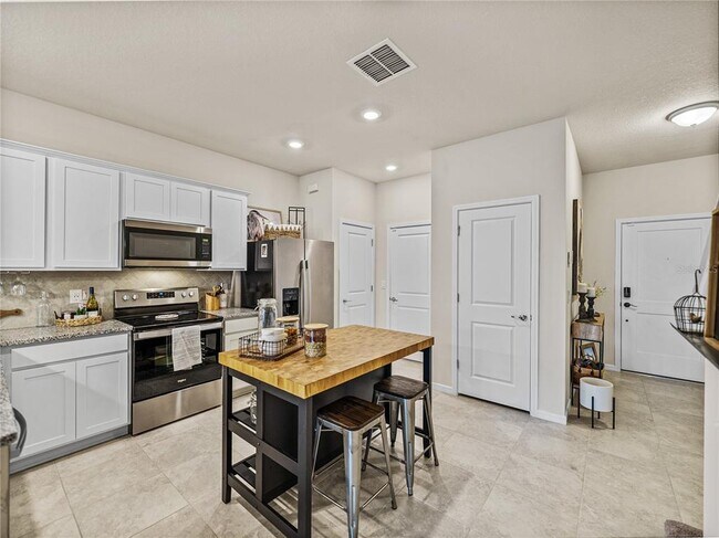 Building Photo - 5441 Elmview Xing