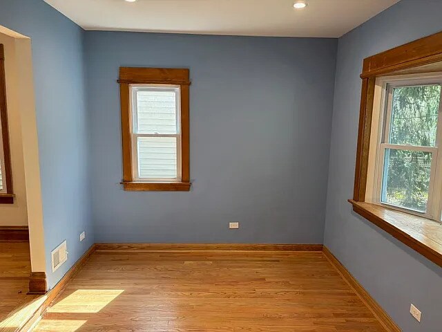 Building Photo - 4508 N Christiana Ave