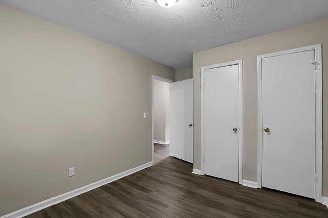 Building Photo - 1229 Creek Forest Ct NW