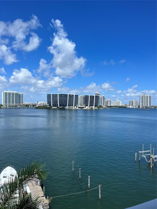 17900 N Bay Rd - 17900 N Bay Rd Sunny Isles Beach FL 33160 | Apartment ...