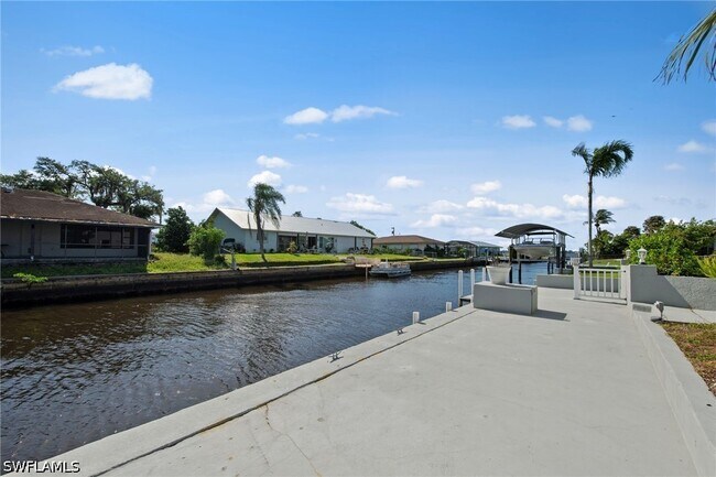 Building Photo - 7195 Reymoor Dr