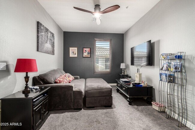 Building Photo - 2425 W Bronco Butte Trl