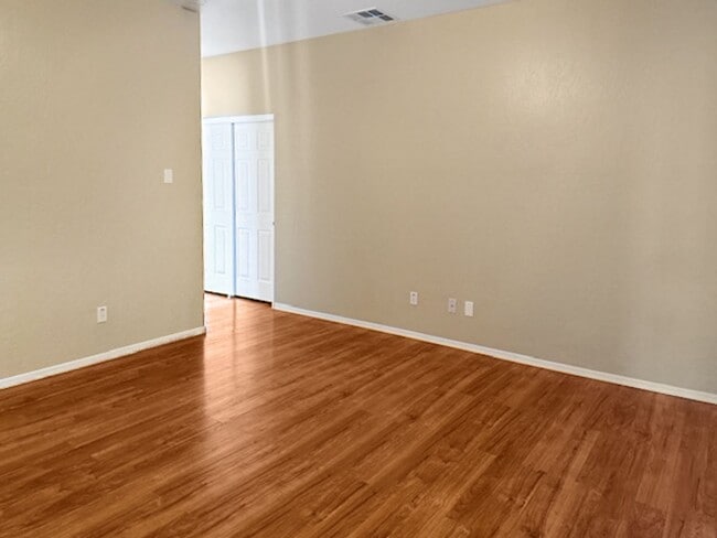 Building Photo - Enjoy the Incredible Estrella Mountain Ranch amenities!