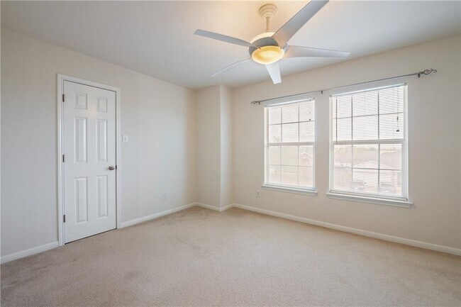 Building Photo - 3800 Vonnegut Ct