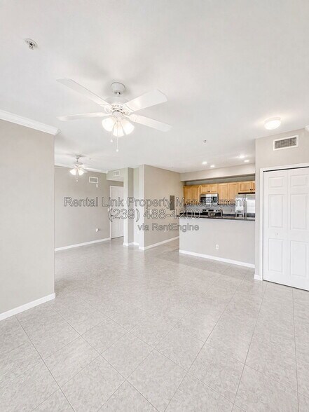 Building Photo - 13100 Bella Casa Cir