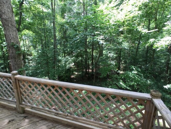 Building Photo - 5040 Woodland Dr NW