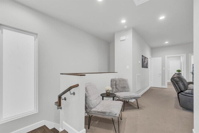 Building Photo - 5713 Pampero Ln