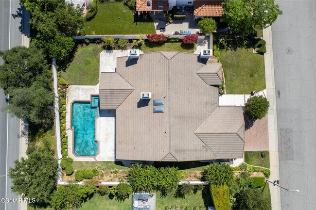 Building Photo - 1142 Earlham Ct