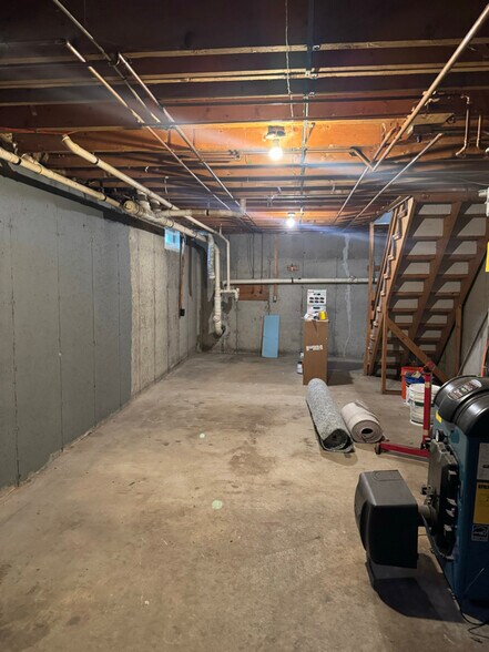 Building Photo - 45 Westland Ave