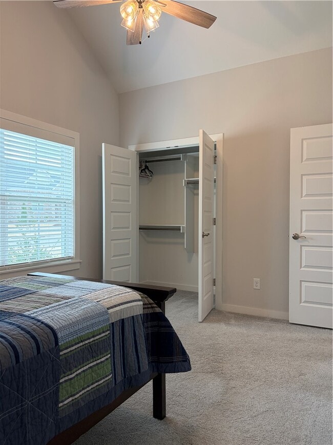 Building Photo - 2739 S Angels Rd