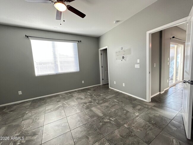 Building Photo - 11741 W Chase Ln