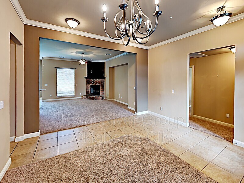 Building Photo - 19104 Canyon Creek Pl