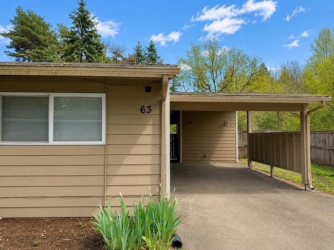 Building Photo - 60 E Hemlock Ct