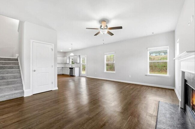 Building Photo - 207 Finley Dr