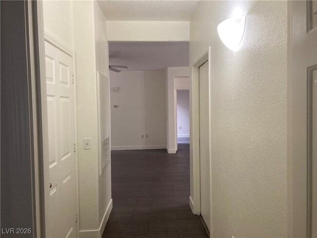 Building Photo - 2001 Quartz Cliff St