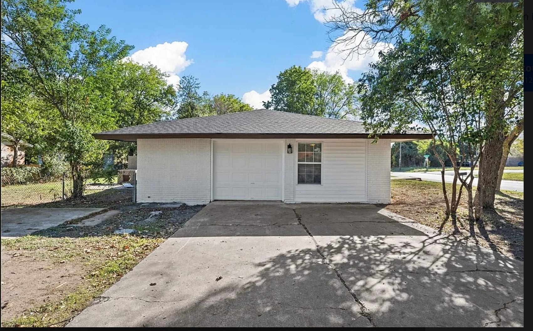 Building Photo - 3000 Old Robinson Rd