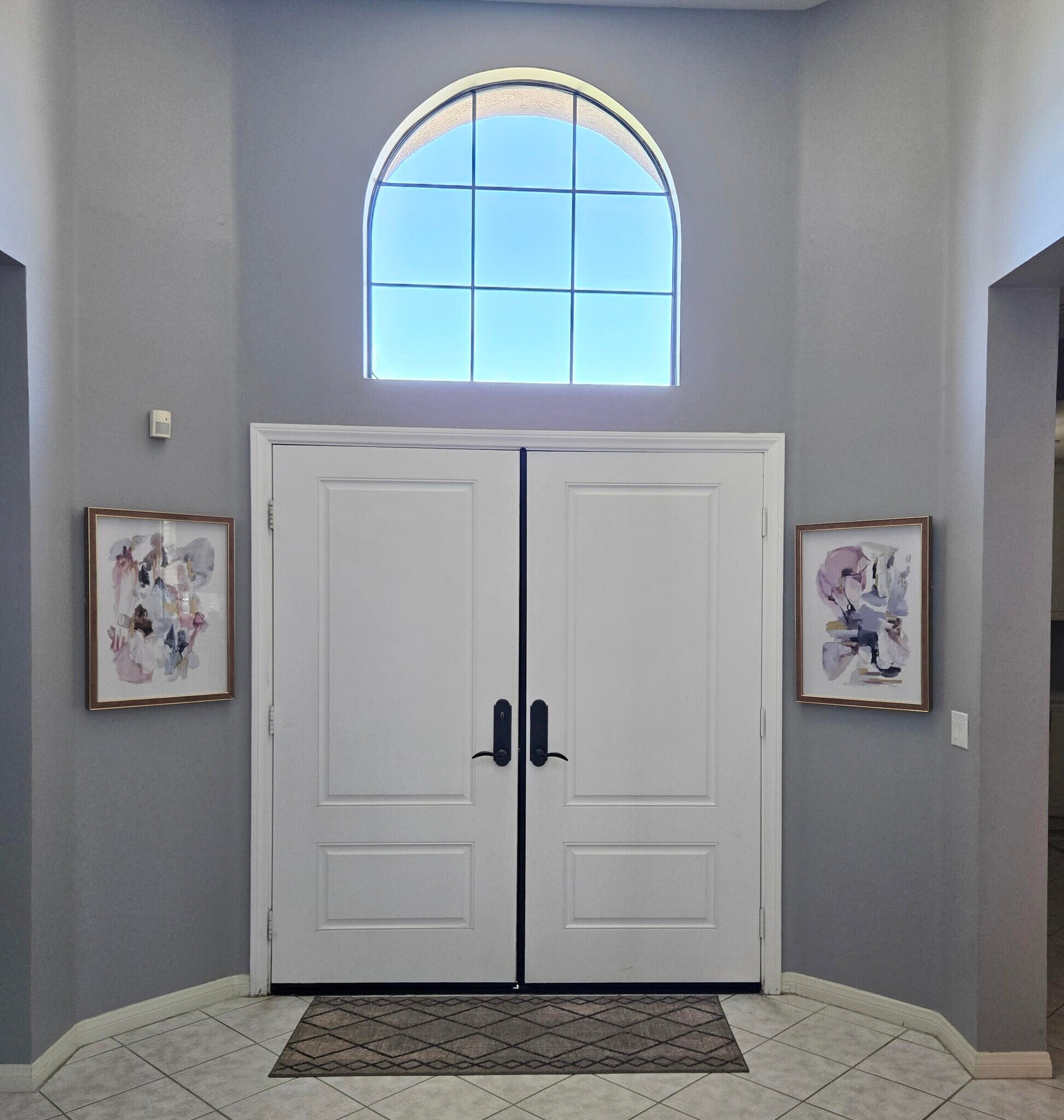 Inside entry foyer - 22 Belmonte Dr