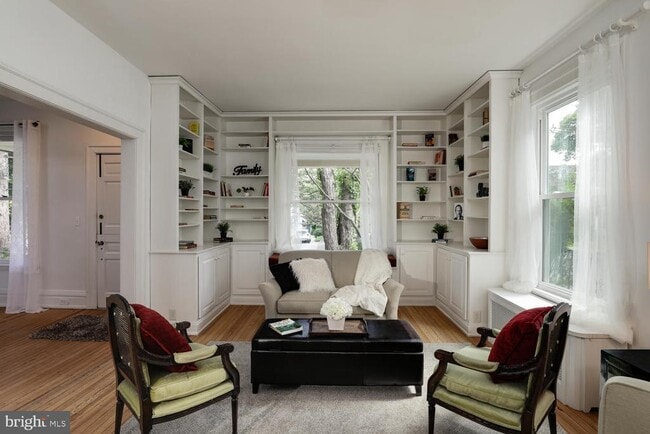 Building Photo - 30 Vandeventer Ave