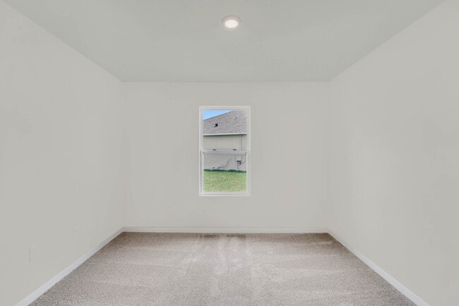 Building Photo - 4 bedrooms and 2 bathrooms, the spacious 1,828 sq ft home features an open concept with a 2 car g...