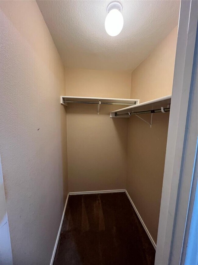 Building Photo - 4406 Cisco Valley Dr