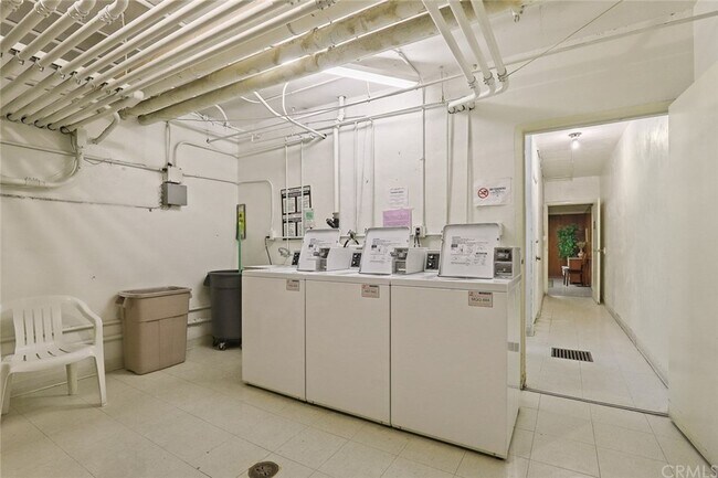 Building Photo - 1299 Cordova St