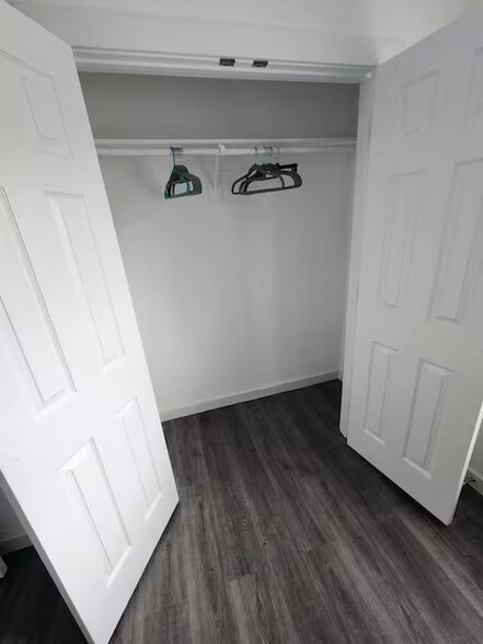 Building Photo - 5212 Ina St