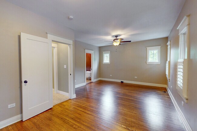 Building Photo - 523 Prairie St