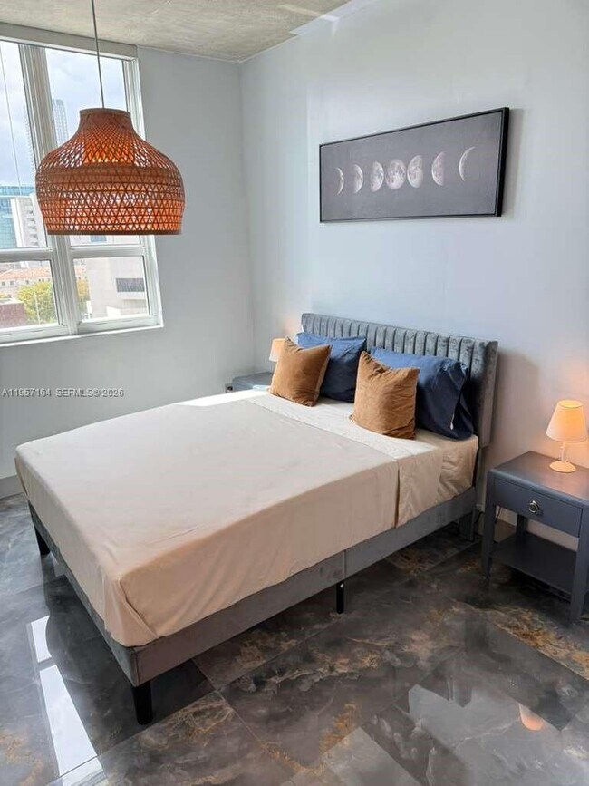 Building Photo - 234 NE 3rd St