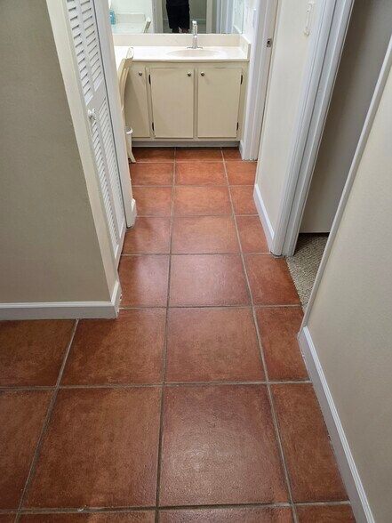Building Photo - 933 Cypress Grove Dr