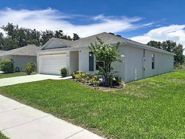 Building Photo - Beautiful 4-Bedroom Modern Home in the Desirable Brookside Community | Ruskin