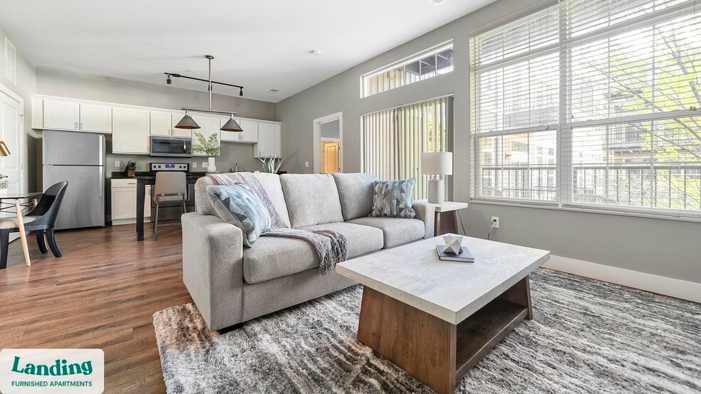 Primary Photo - 41 E 9th Ave