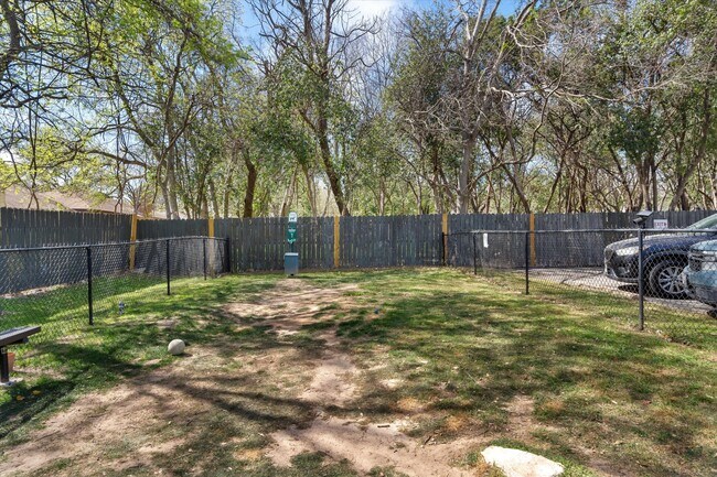 Building Photo - 6700 Cooper Ln